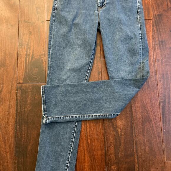 Lucky Brand Sweet and Straight Jean Size 29 - Picture 5 of 11